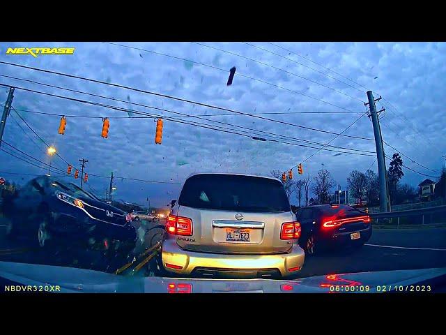 Idiots In Cars 125