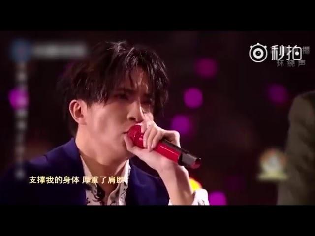 薛之谦毛不易现场合唱《消愁》，这声音让人沉迷，这歌词让人流泪泪