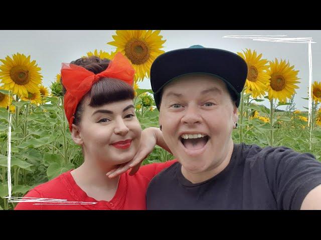 PICK YOUR OWN SUNFLOWERS FARM