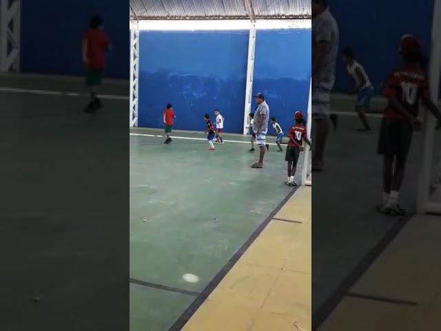 Meu priminho treinando 