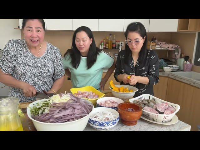 MẸ NẤU NỒI LẨU MẮM SIÊU TO CHUẨN BỊ ĐÃI KHÁCH | HUỲNH TRÍ BẢO