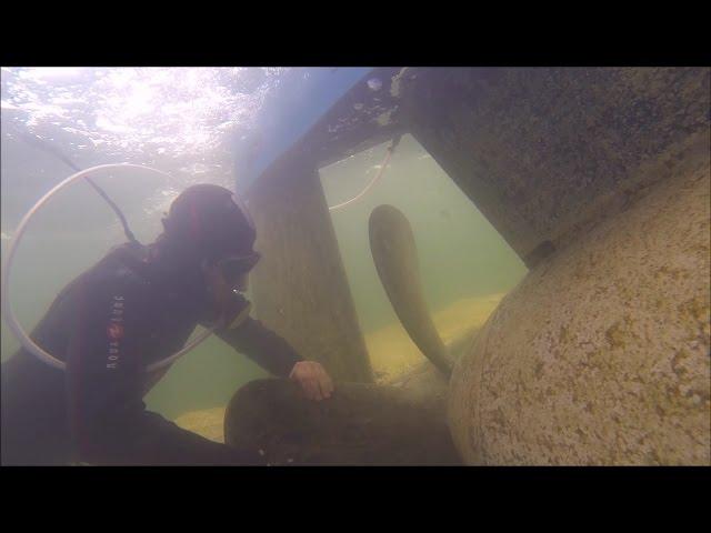 Research Submarine "Euronaut" - Cleaning the propeller shaft. Germany - september 2015