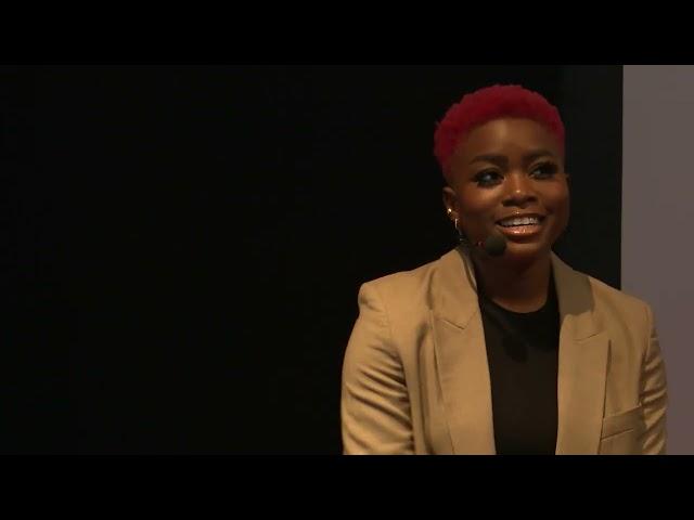 Community: a place where problems become opportunities | Tia Taylor | TEDxCuneo