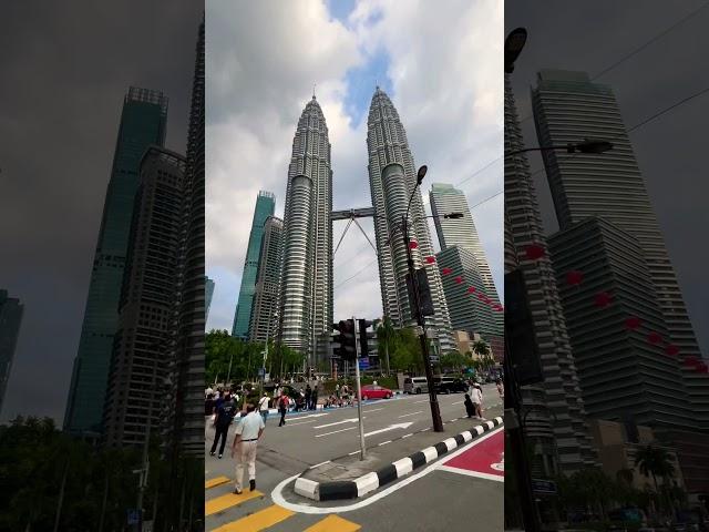 Башни Петронас Куала-Лумпур Малайзия  Petronas Twin Tower