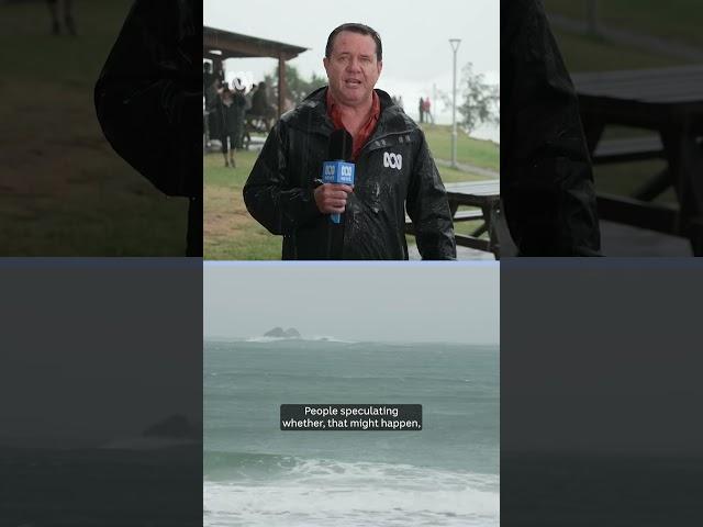 What could a six-metre cyclone swell mean for Byron Bay residents?