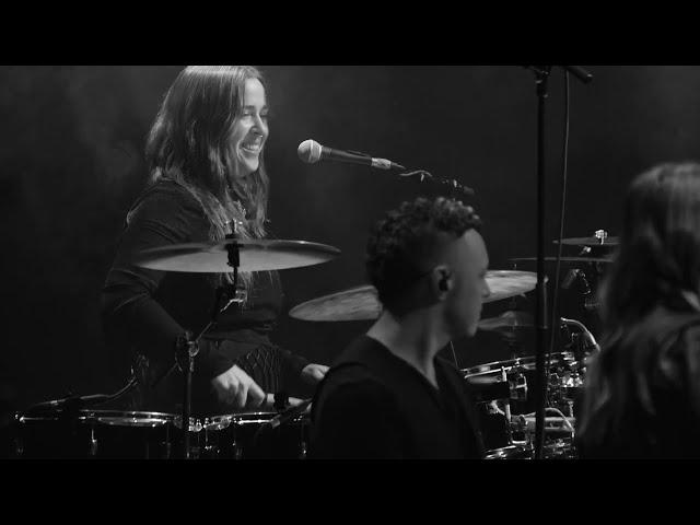 Serena Ryder + @WilliamPrince - River of Tears (Live At Massey Hall)