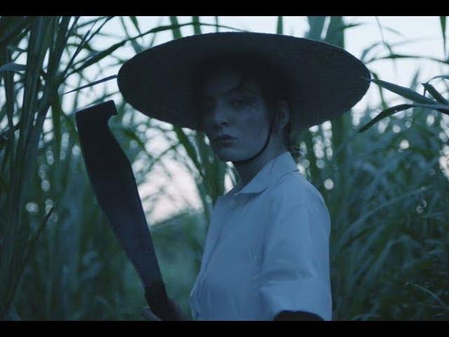 Lorde - Perfect Places (Lyrics Video)