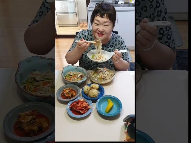 물만 먹어도 살이 찐다 이상하다  닭칼국수 #봉이네집밥