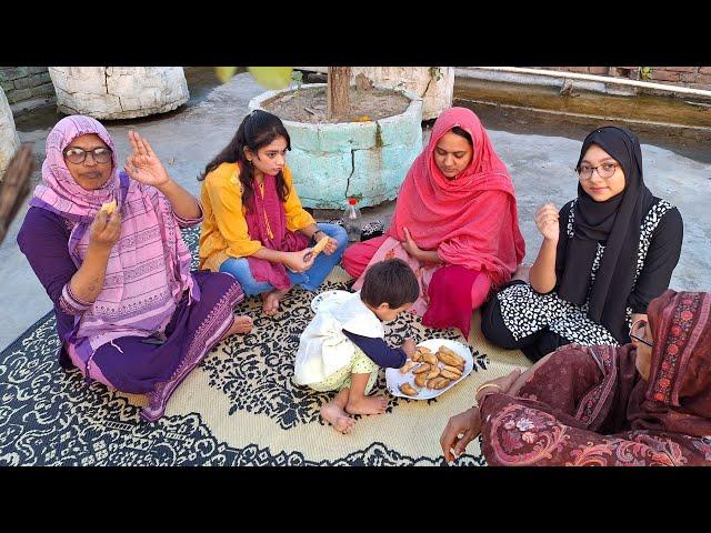 আজ বিকেলে নাস্তাটা ছাদে করলাম ।