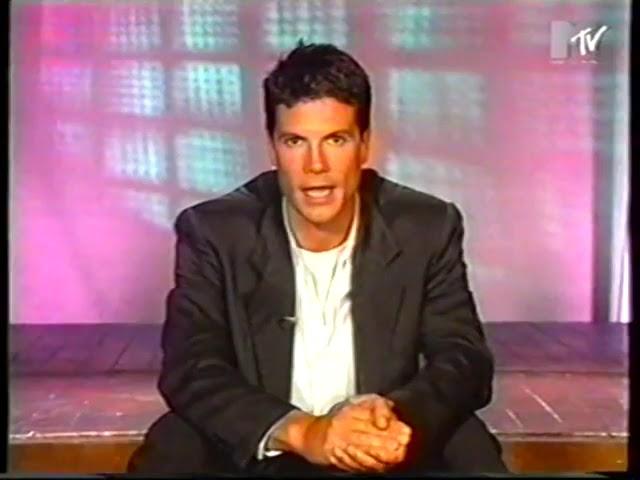 R.E.M. 1991-Late - MTV, USA (1991 Video Music Awards review)