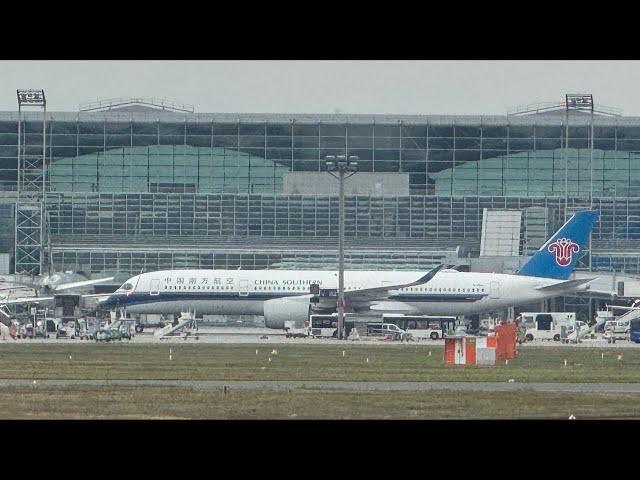 Frankfurt Airport live stream with Henry Tenby ￼