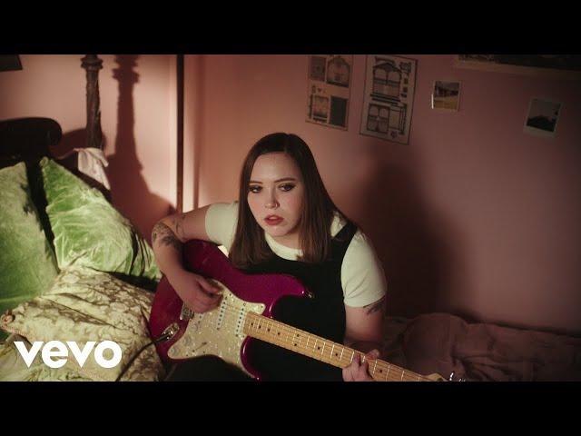 Soccer Mommy - Shotgun (Official Music Video)