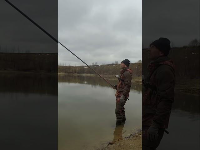 КАКОЙ ТО МОНСТР добавил АДРЕНАЛИНА.             #рыбалка #fishing