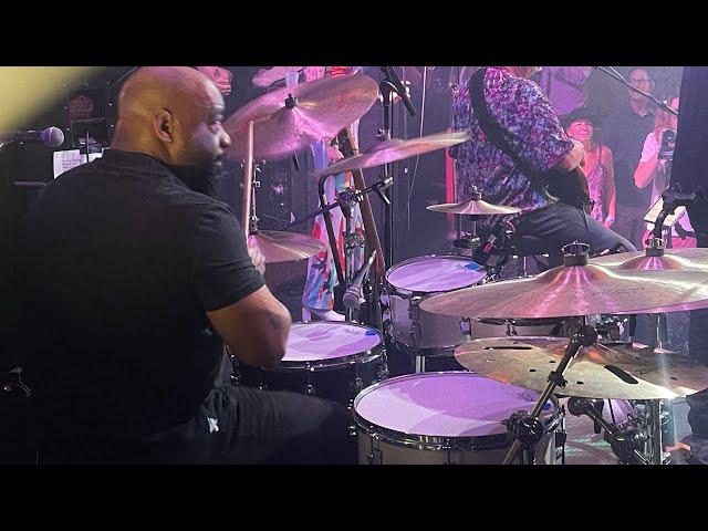 Calvin Rodgers drum solo (USE ME UP)