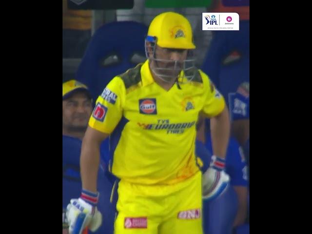 Dhoni arrives on the crease | #GTvCSK | JioCinema