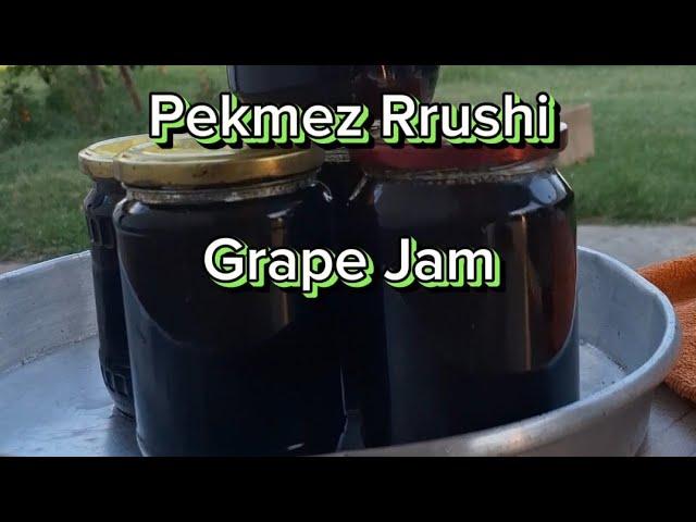 Pekmez Rrushi. #grape #jam #farmer #ferme #fshati #katun #jeteshqiptare #ushqim #pekmez