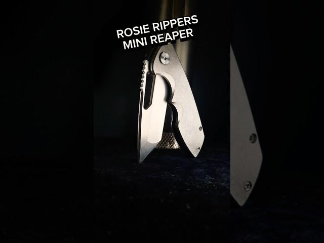 ROSIE RIPPER MINI REAPER IS A BADASS #knife #shorts #edc #knives #blade #winter #outdoors