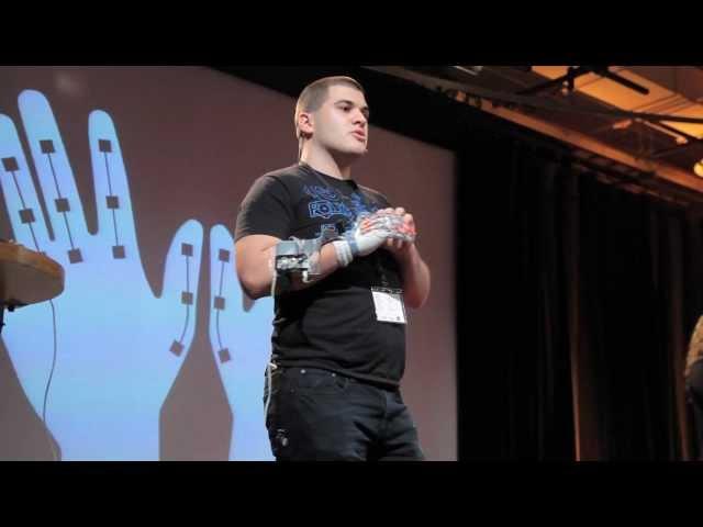 A glove to give the hearing impaired a new voice: Polyproject at TEDxUdeM