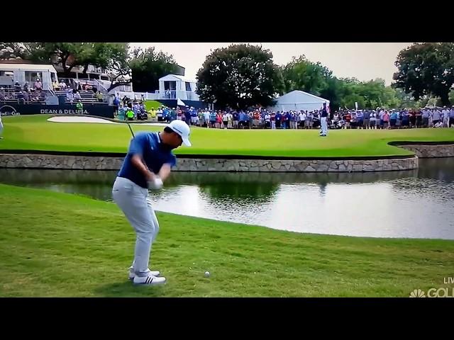 Si Woo Kim puts two balls in the water... and a club!