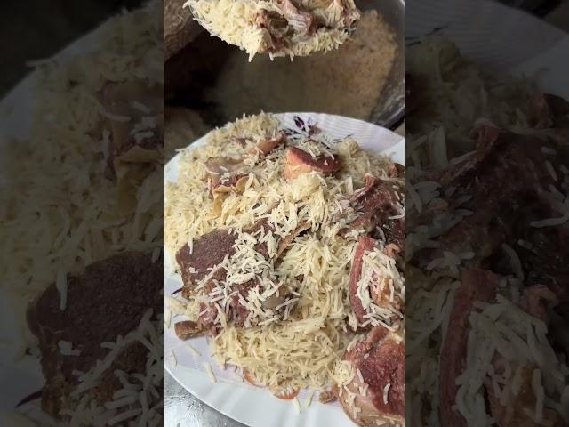 Afghani Pulao at Jamal Restaurant | Giant Size Kabuli Pulao | Peshawar Street Food