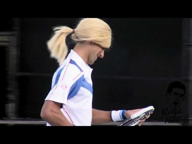 Novak Djokovic imitates Maria Sharapova [HD]