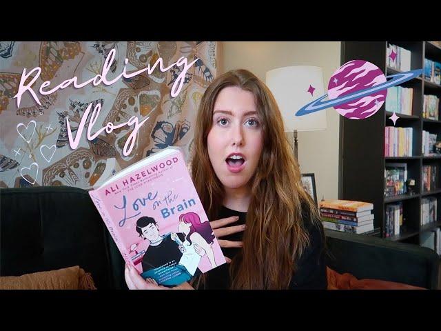 Love on the Brain by Ali Hazelwood READING VLOG (No Spoilers)