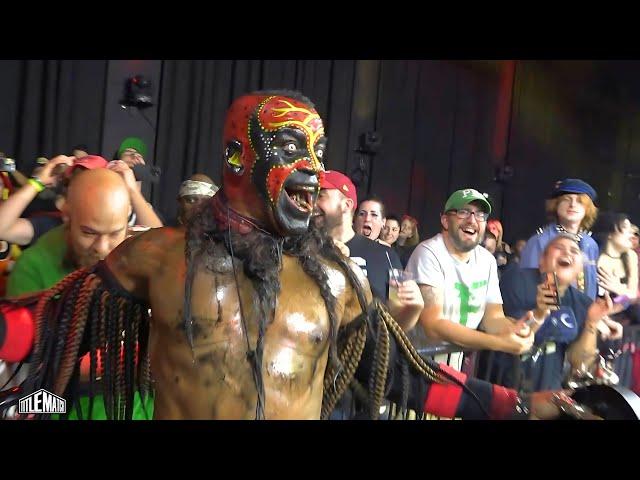 The Boogeyman vs The Beastman - Battle of the Freakshows