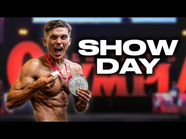 My First Bodybuilding Show | SHOW DAY