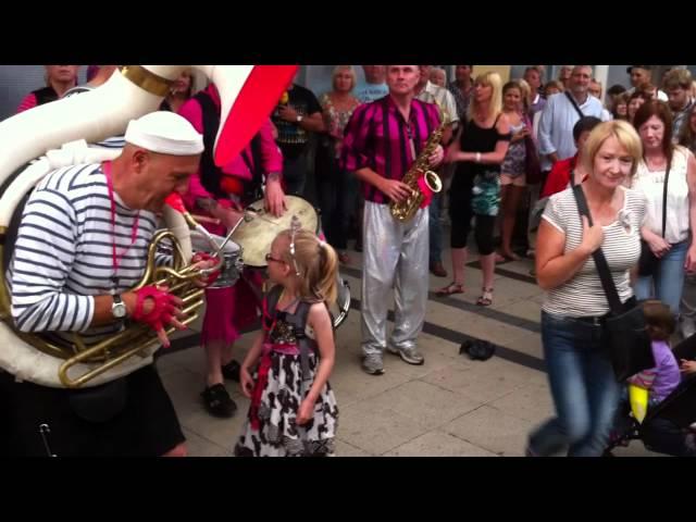 Bristol Harbour Festival, Pink Brass Band have fun with the crowd.