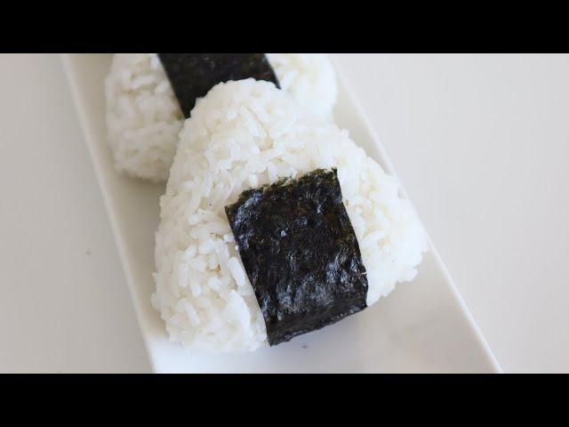 SUPER EASY TUNA MAYO ONIGIRI (JAPANESE TUNA RICE BALL)