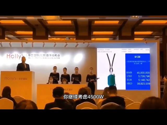 #翡翠#拍卖#赌石 一群吃不饱饭的人挖出来的石头，在拍卖会上卖到5千万