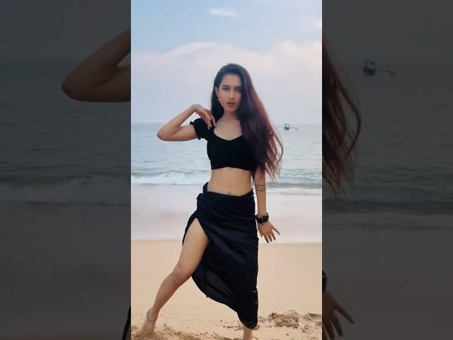 Dheere dheere chuke  mere  #shorts #dance #hotdance #viraldance