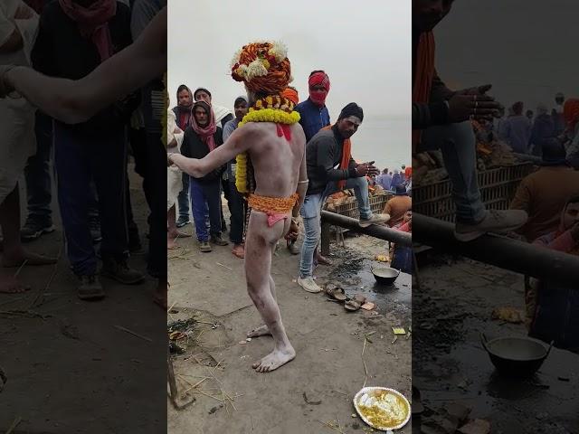 Aghori baba, manikarnika ghaat Varanasi Uttar Pradesh #manikarnikaghatvaranasi #aghori #subscribe