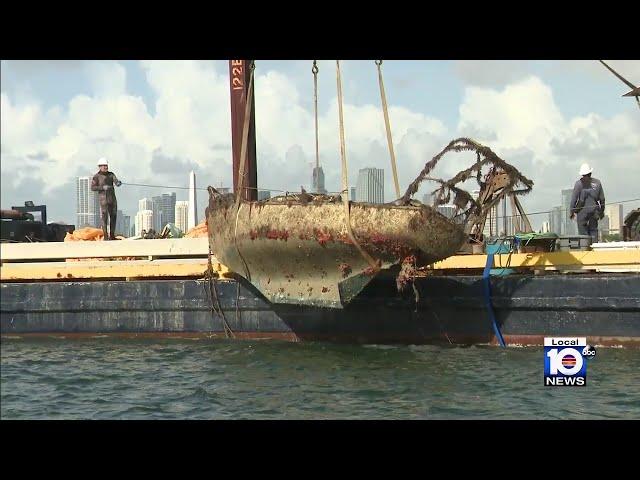 Abandoned and derelict boats causing major environmental problem in South Florida waters