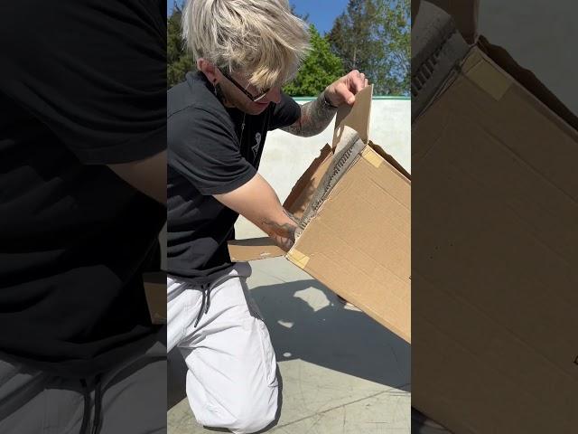 Unboxing A Wish.com Skateboard #almost #skateboarding