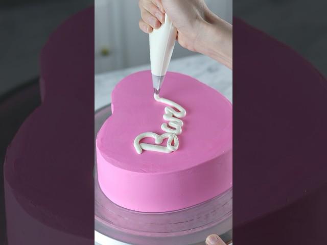 Making a Cake for Barbie 