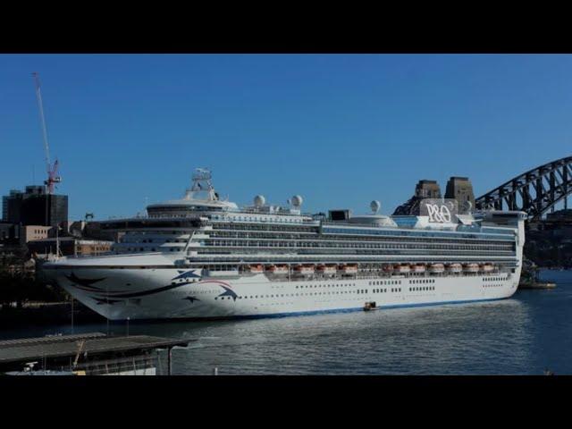 P&O cruise Pacific Adventure Sydney to Moreton island, Tanglooma Australia 