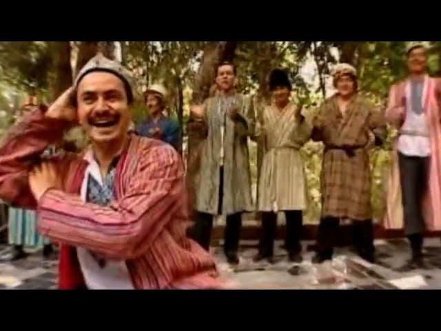 Uyghur folk song - Gülyarixan | Hoshur Qari (English Subtitles)