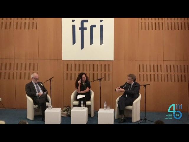 L'expérience des relations internationales - Débat entre Hubert Védrine et Thierry de Montbrial