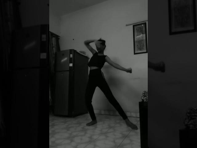 Tarasti Hai Nigahen Dance Cover || Sakshi Maurya