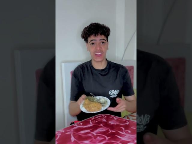 حنان الأم علي إبنها️