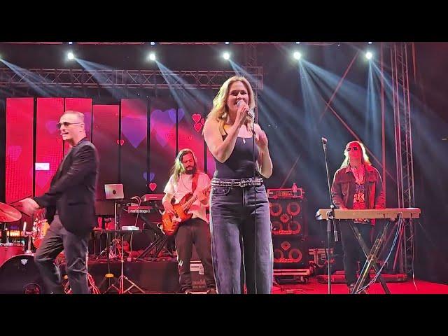 Directia 5 & Alina Crisan - Forever Love (refren), Live