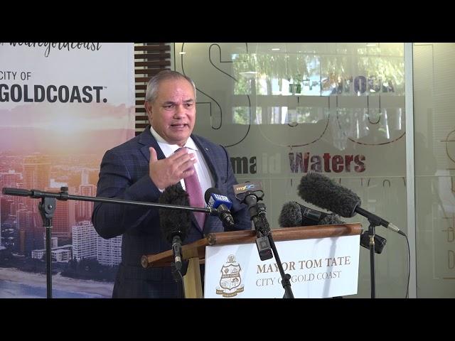 Mayor Tom Tate hosts Gold Coast Round Table Meeting.