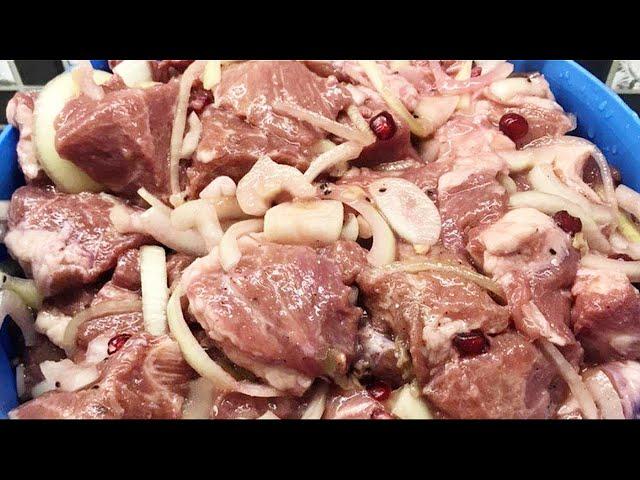 Как Вкусно и Просто Замариновать мясо для Шашлыка