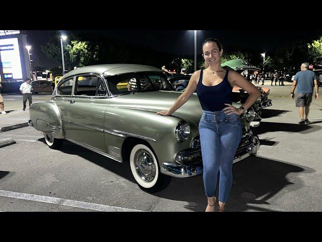 1951 Chevrolet Fleetline va a su primer show de carros clásicos de los años 40 y 50.