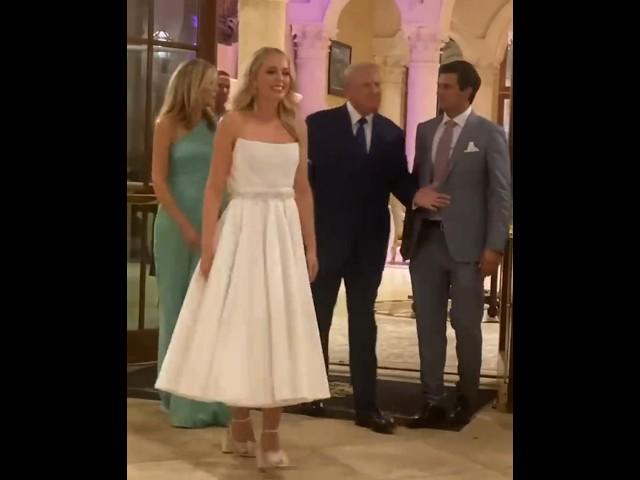 President Trump  shares a special moment with the family !  