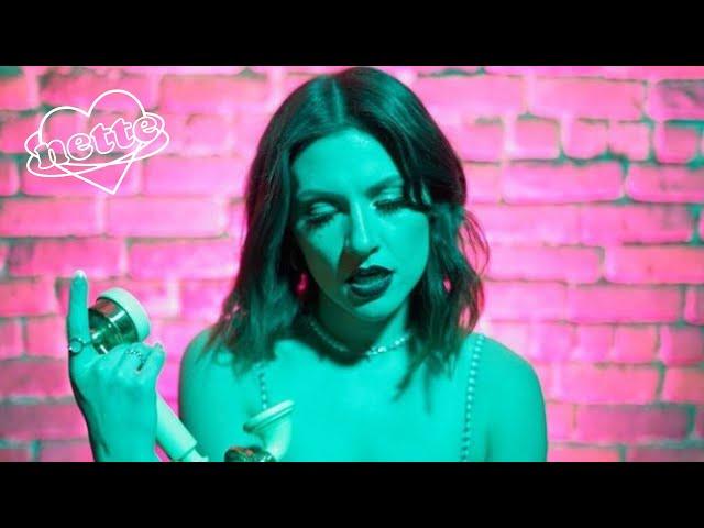 Nette - Feelings (Official Video)