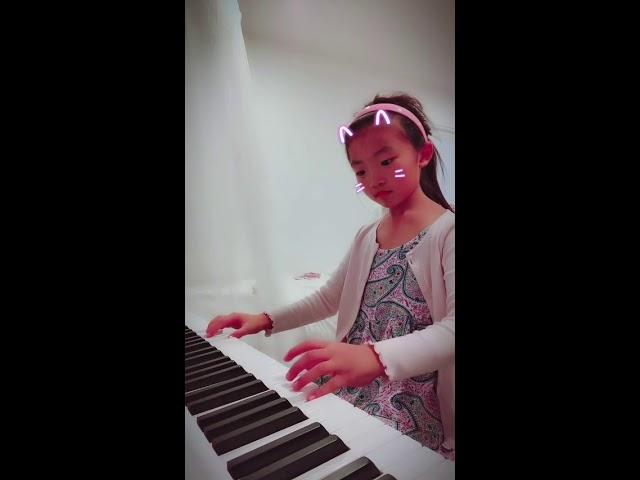 Shalynn Choi age 7 after 6 months of piano lesson BURGMÜLLER no.1 SINCERITY