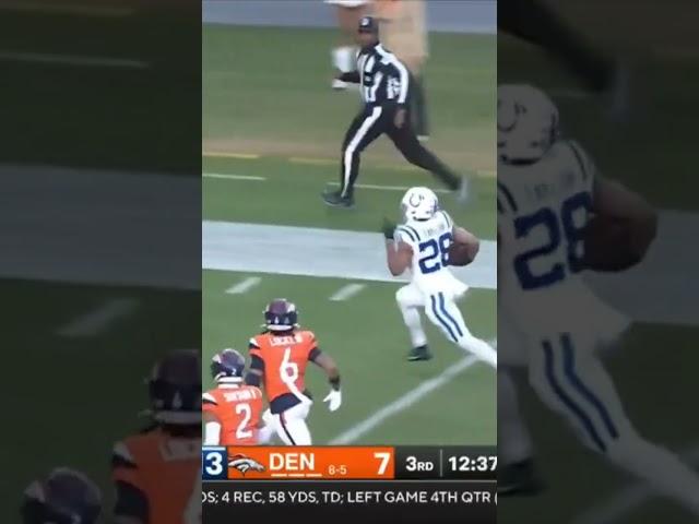 Indianapolis Colts RB Jonathan Taylor dropped the ball before scoring the touchdown