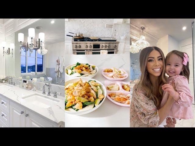 NIGHT TIME ROUTINE!DINNER MEALS + MASTER BATHROOM TOUR!